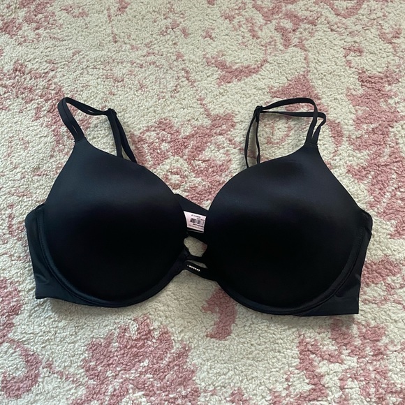 Victoria’s Secret Bra - Picture 1 of 6